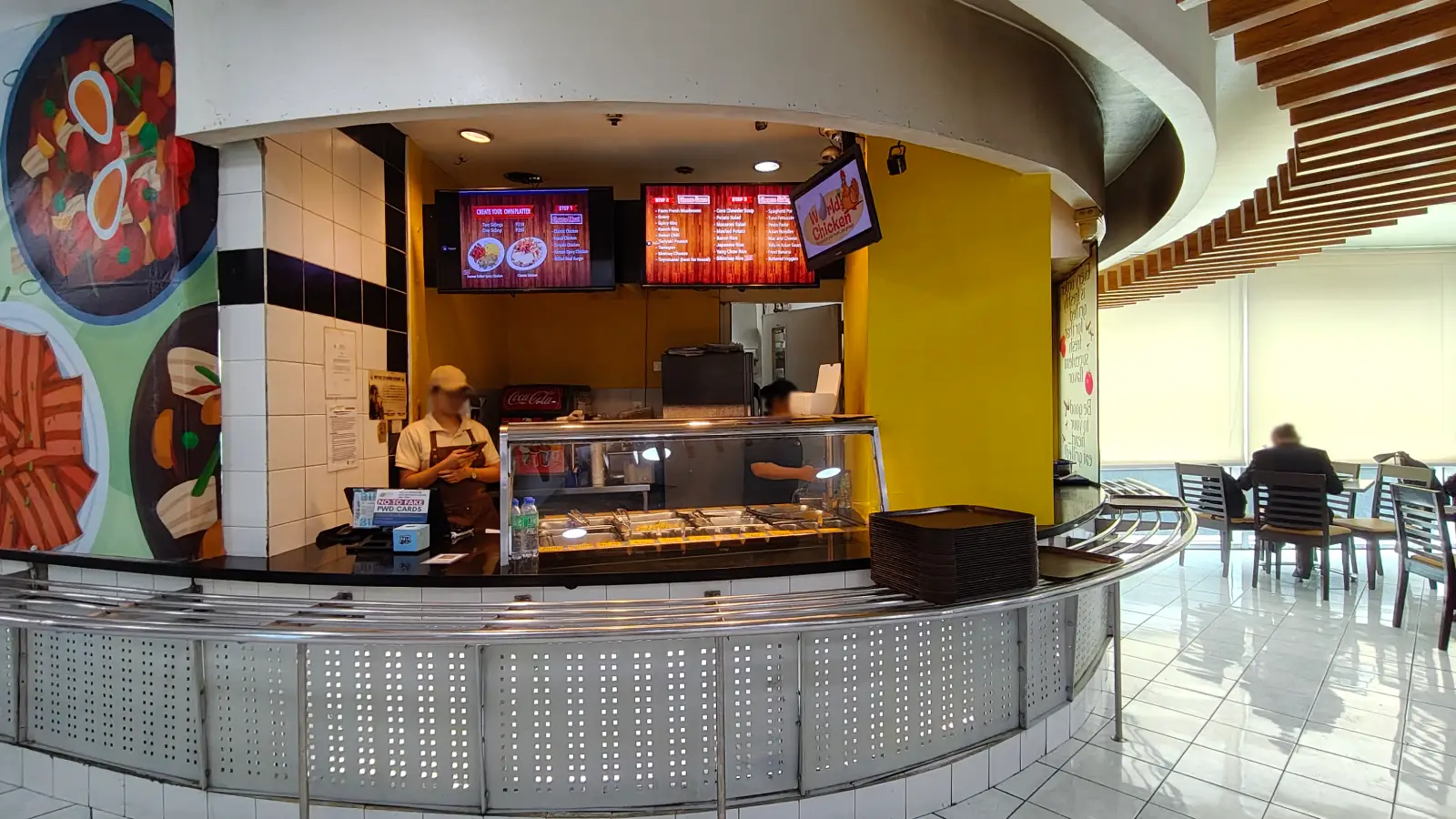WORLD CHICKEN in Gateway Mall